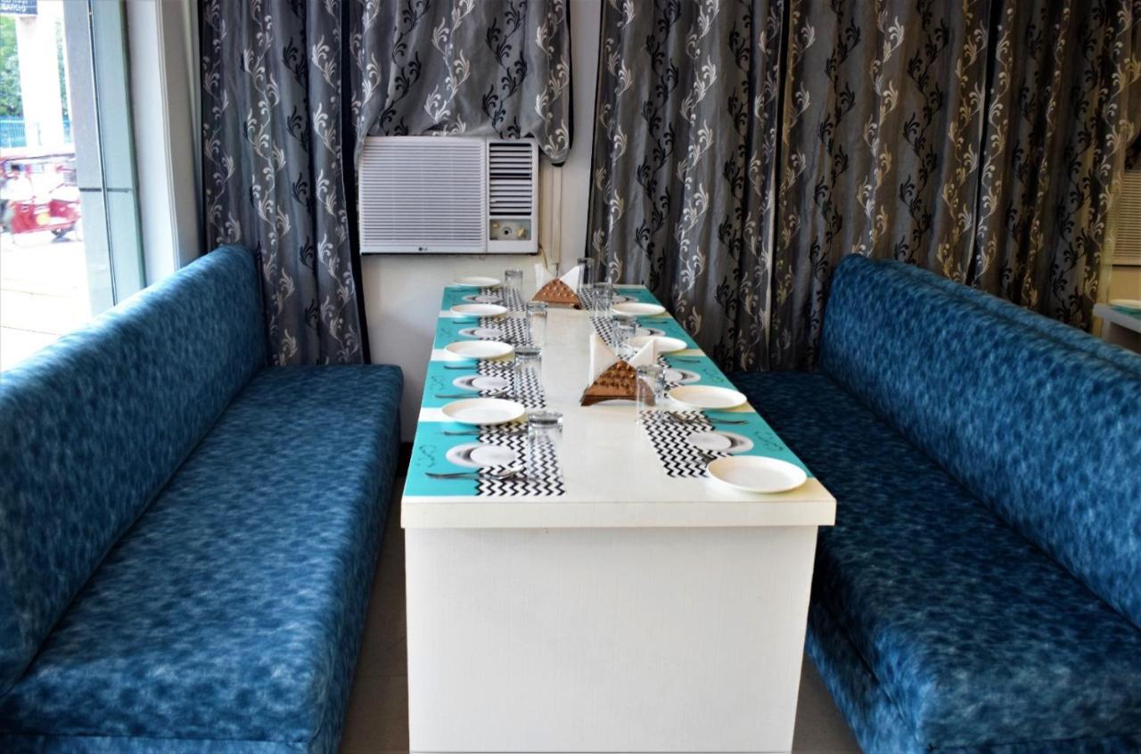 Hotel Tara Palace By Goyal Hoteliers アーグラ エクステリア 写真