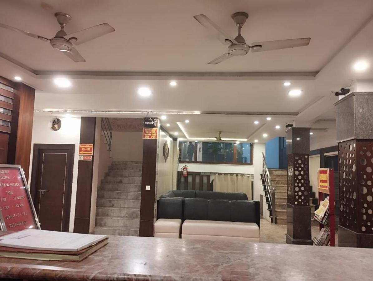 Hotel Tara Palace By Goyal Hoteliers アーグラ エクステリア 写真