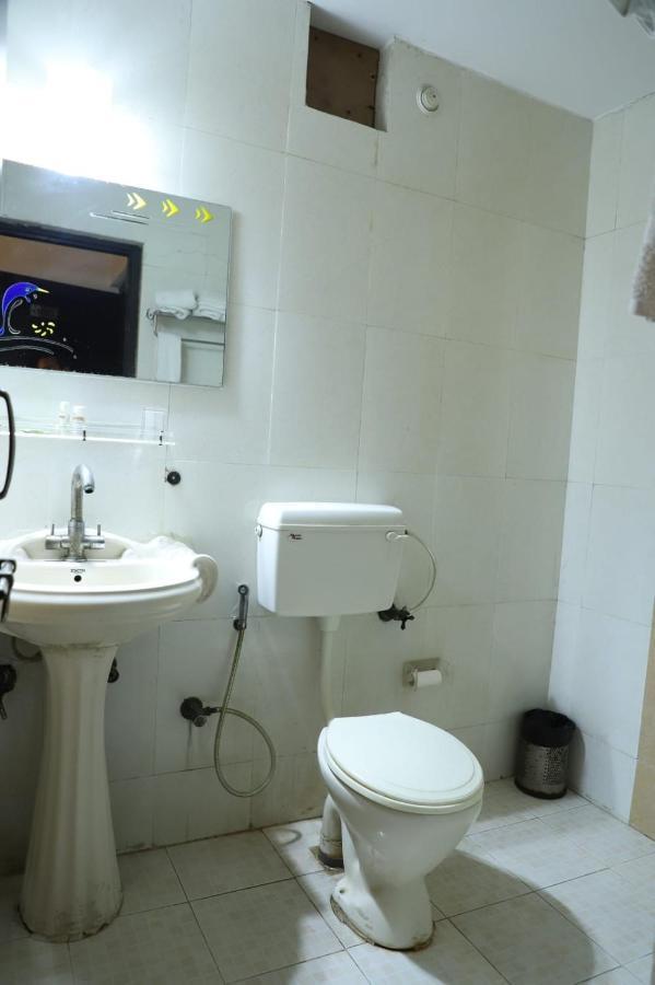 Hotel Tara Palace By Goyal Hoteliers アーグラ エクステリア 写真
